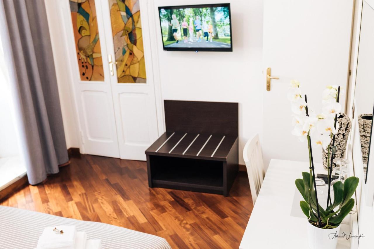 Magik Rooms Рим Экстерьер фото